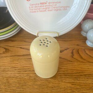Fiesta Homer Laughlin Cheese Shaker, Post 1986 Ivory